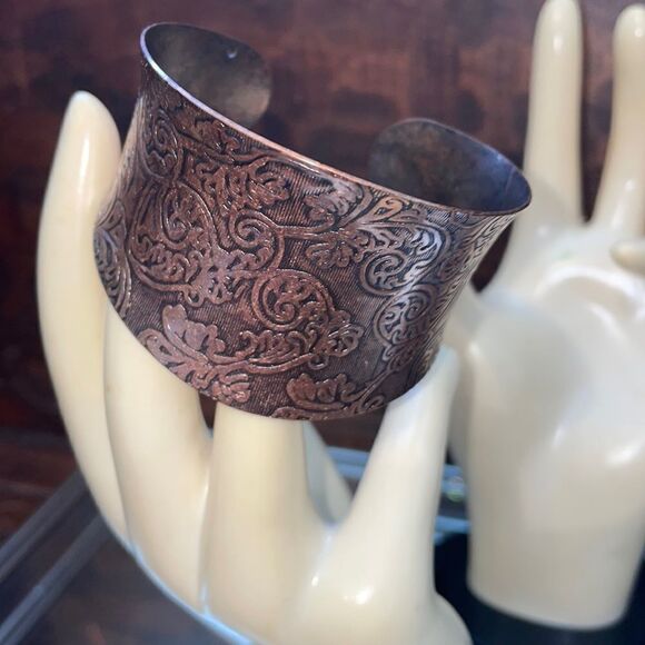 Copper cuff bracelet  - Picture 1 of 6